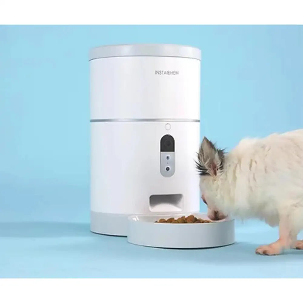 Pet feeder with app clearance